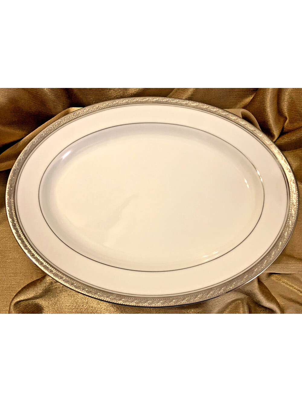 Noritake Legendary Crestwood Platinum Oval Serving Platter 13" 4166L PRISTINE